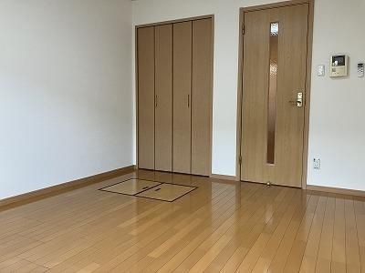 サニー日の出町店