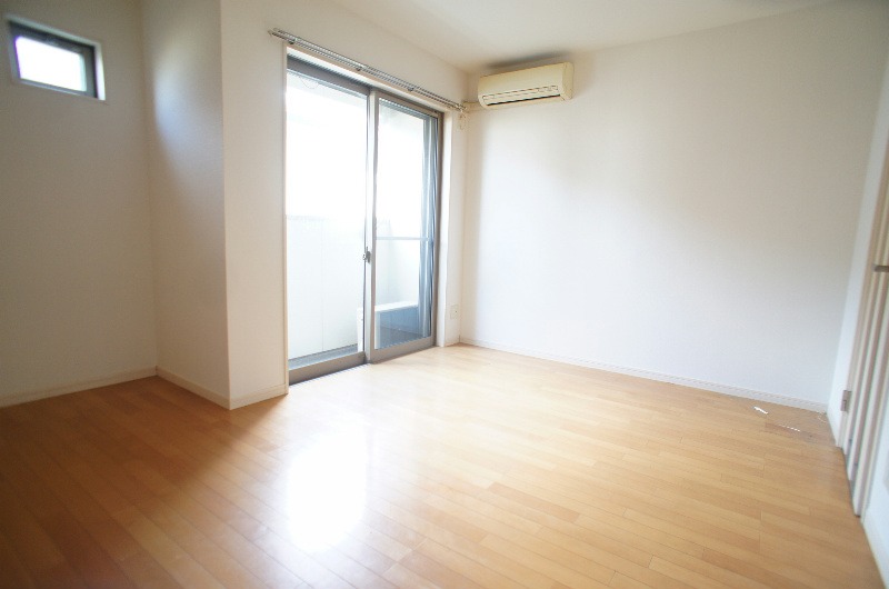 サニー向新町店